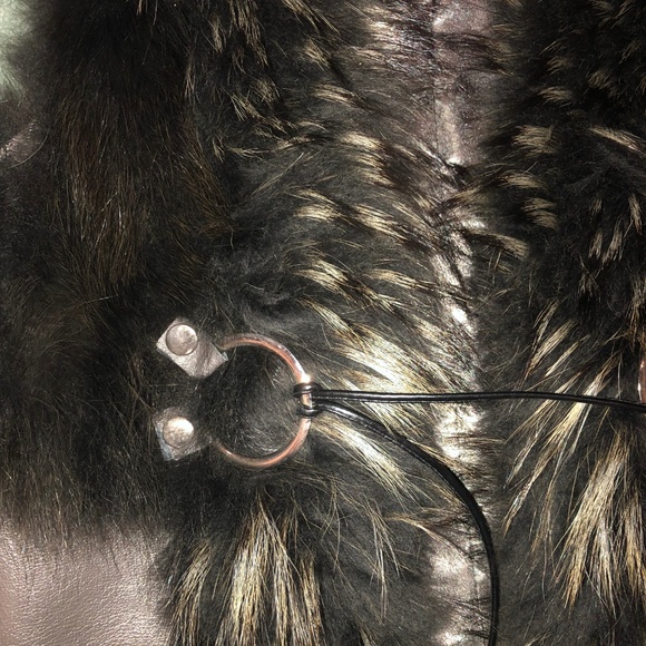 Leather and Fur Vest - Picture 4 of 4